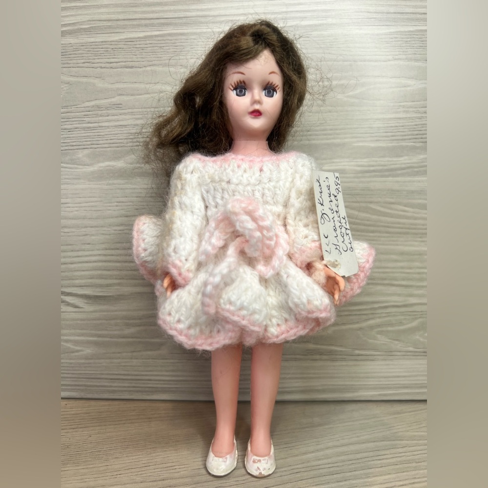 Vintage 1950s/60s Hard Plastic Doll Handmade Crocheted Pink‎ & White Dress 7.5”
